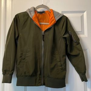 Boys Ocean Current Jacket with hoodie Size M